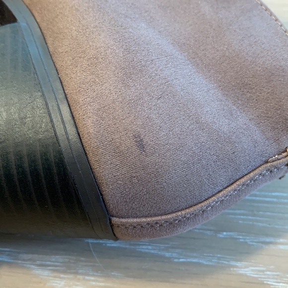 American Eagle suede feel booties in blush tan Size 9.5 NWOB teeny spot 2” heel - Picture 6 of 10